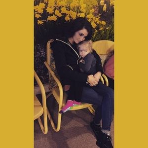 Meet your Posher, Ameria